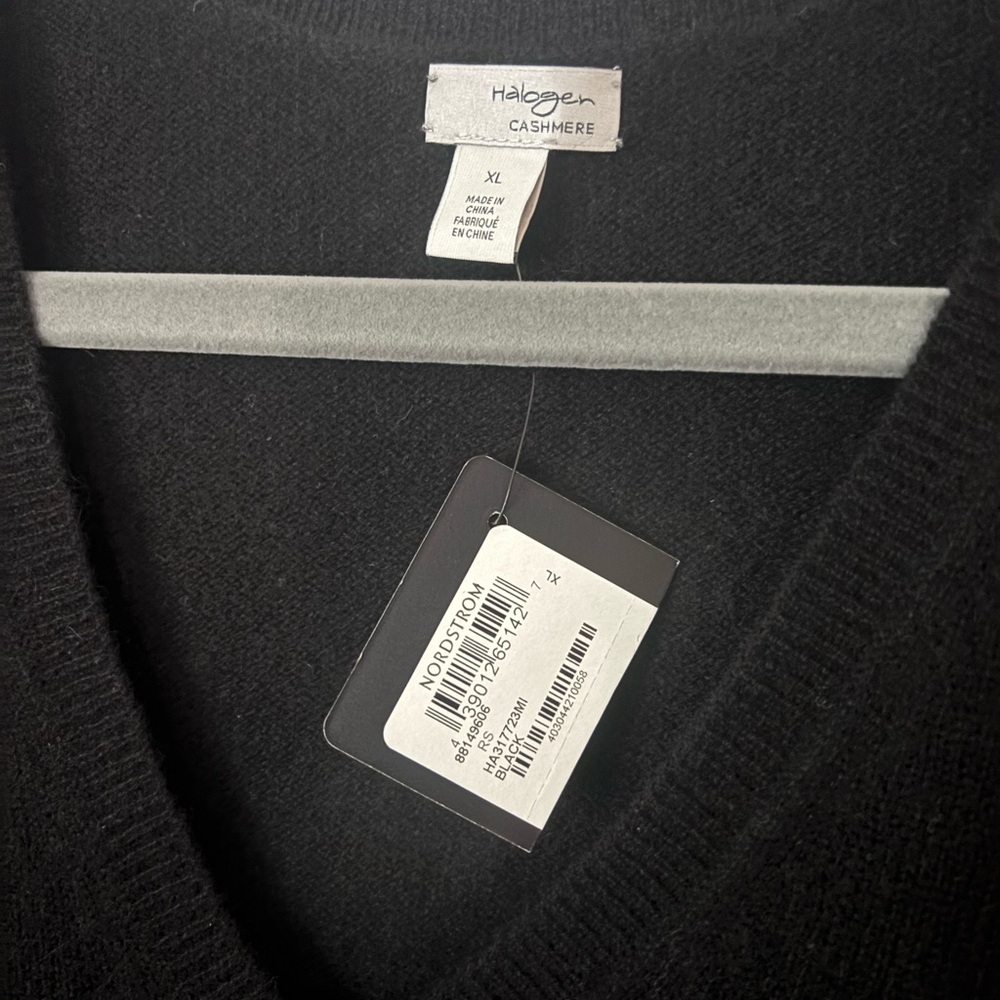 100% Cashmere Halogen Sweater - Picture 2 of 4